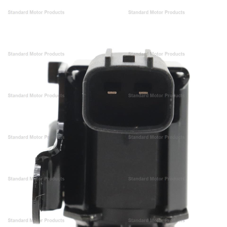 Standard Motor Products Vapor Canister Purge Solenoid, Intermotor ®, Genuine Intermotor Quality – CP514
