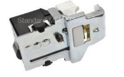 Standard Motor Products Headlight Switch, 7 Terminals, Black – DS-177