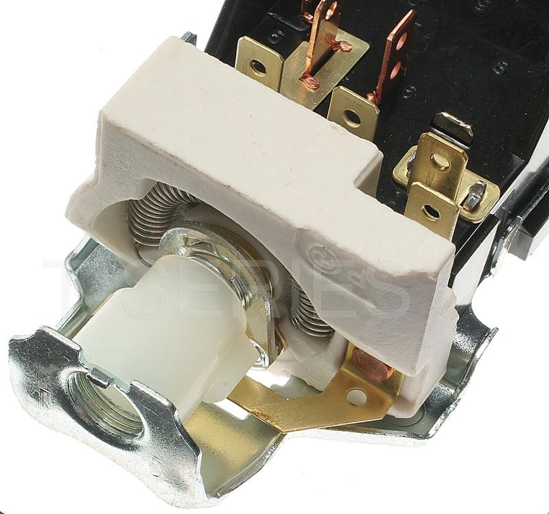 Standard Motor Products Headlight Switch, T Series, 7 Terminals, Black – DS177T