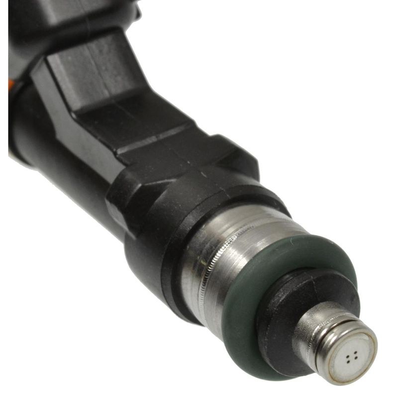 Standard Motor Products Fuel Injector, With O-Rings – FJ993