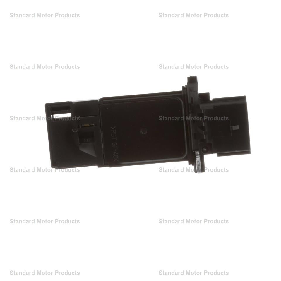Standard Motor Products Mass Air Flow Sensor, Intermotor ®, 8 Pin Terminal, Plastic – MAS0323