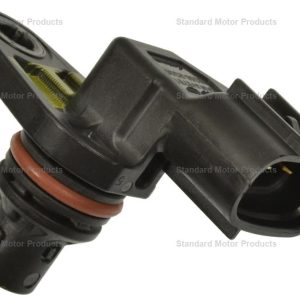 Standard Motor Products Camshaft Position Sensor, Plug IN Connector, 3 Blade Terminals – PC1045