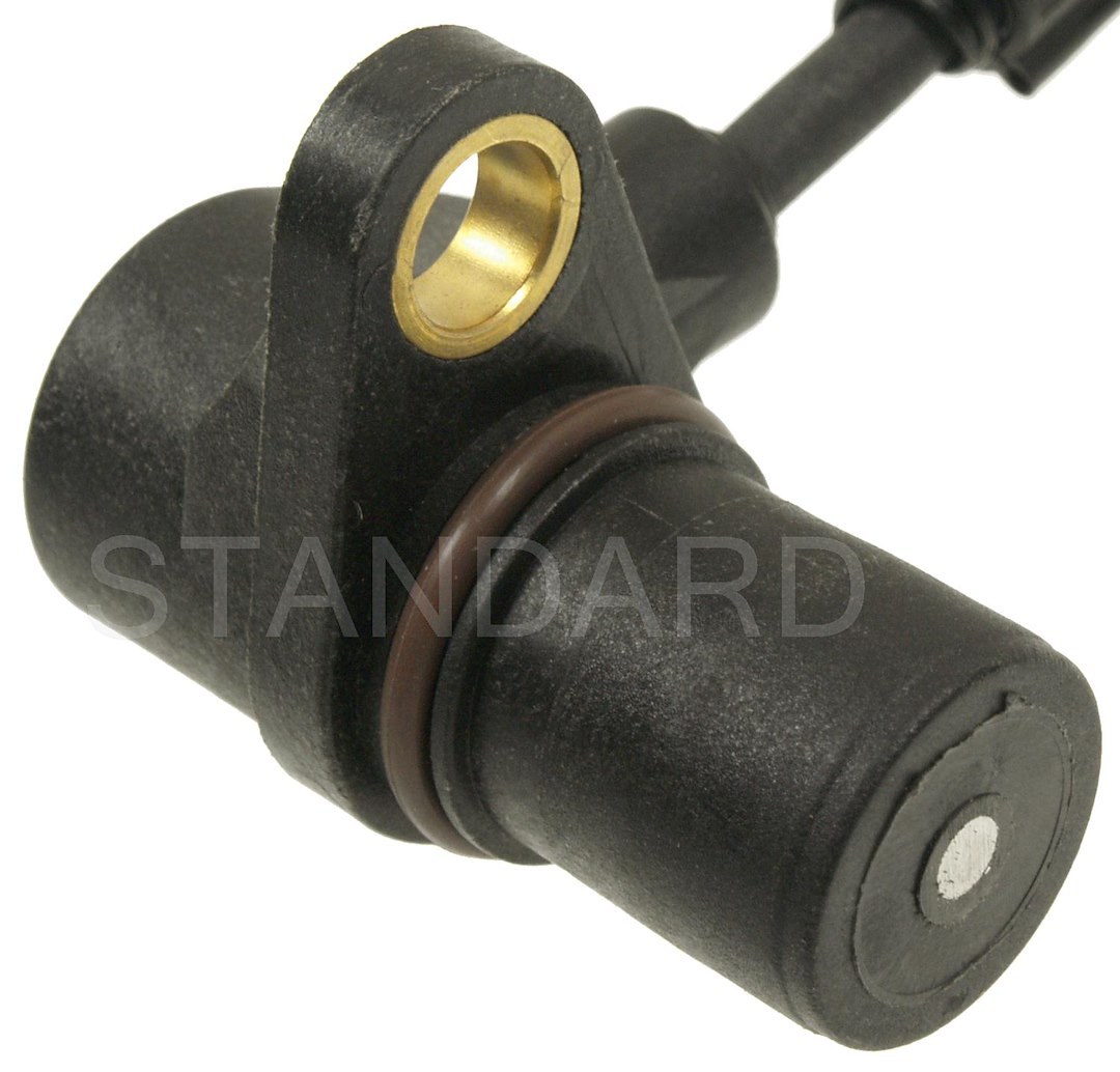 Standard Motor Products Crankshaft Position Sensor, Intermotor ®, With Oval Connector, Genuine Intermotor Quality – PC509