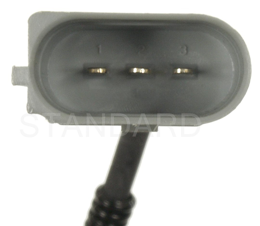 Standard Motor Products Crankshaft Position Sensor, Intermotor ®, With Oval Connector, Genuine Intermotor Quality – PC509