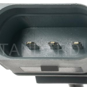 Standard Motor Products Crankshaft Position Sensor, Intermotor ®, With 3 Pin Connector, Genuine Intermotor Quality – PC525