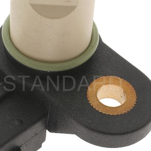 Standard Motor Products Camshaft Position Sensor, Intermotor ®, Genuine Intermotor Quality – PC631