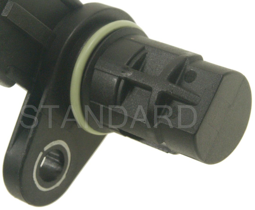 Standard Motor Products Camshaft Position Sensor, Intermotor ®, Genuine Intermotor Quality – PC661