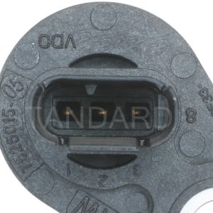 Standard Motor Products Crankshaft Position Sensor, Intermotor ®, With 3 Terminals, Genuine Intermotor Quality – PC768