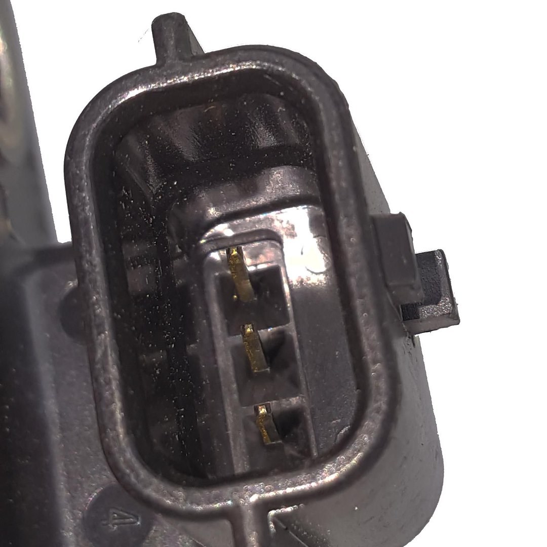 Standard Motor Products Camshaft Position Sensor, T Series, 3 Blade Terminal – PC775T