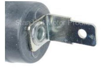 Standard Motor Products Oil Pressure Switch, T Series, Spade Terminal, 1/8 Inch X 27 Thread, 2.2 Inch Overall Length – PS15T