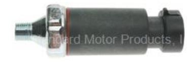 Standard Motor Products Oil Pressure Switch, T Series, 3 Blade Terminals – PS245T