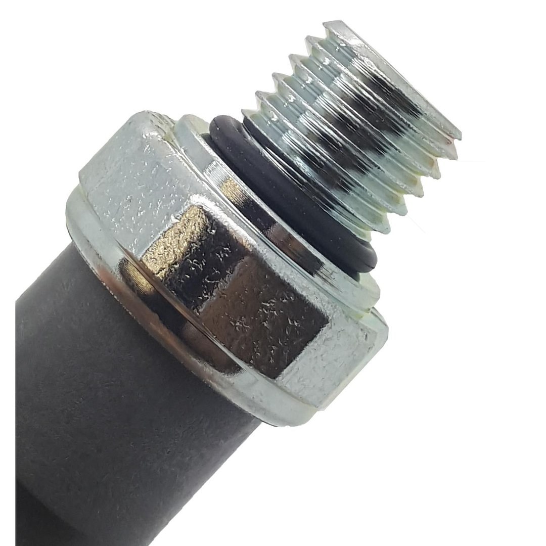 Standard Motor Products Oil Pressure Switch, T Series, 2 Male Blade Terminal, Female Connector – PS310T
