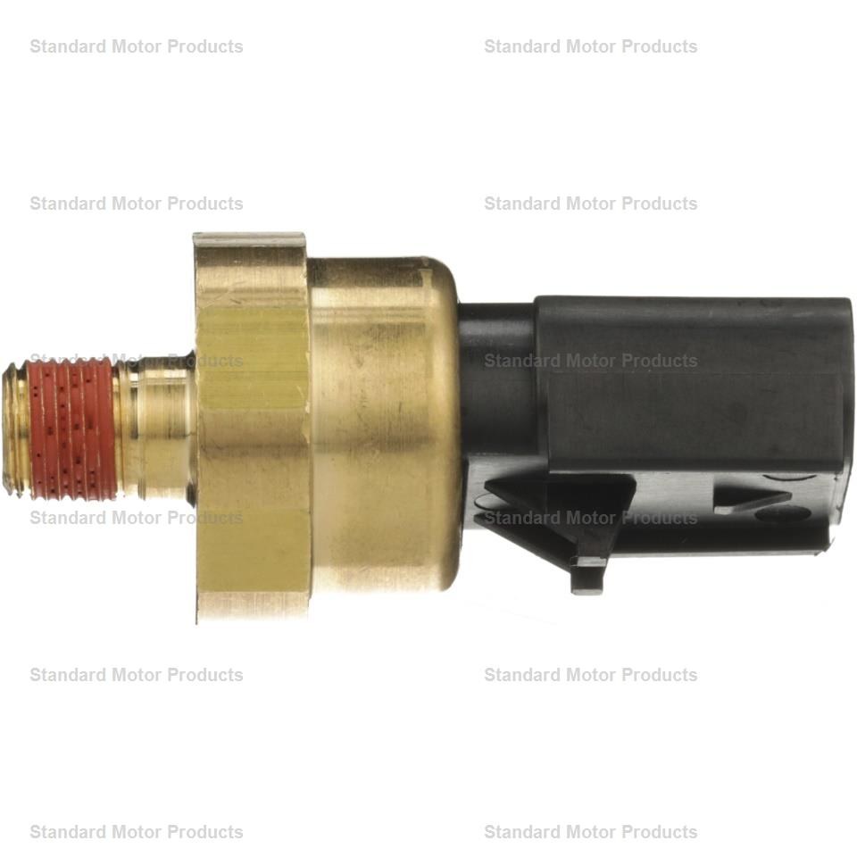 Standard Motor Products Oil Pressure Switch, Plug IN Connector, 3 Pin Terminals – PS674