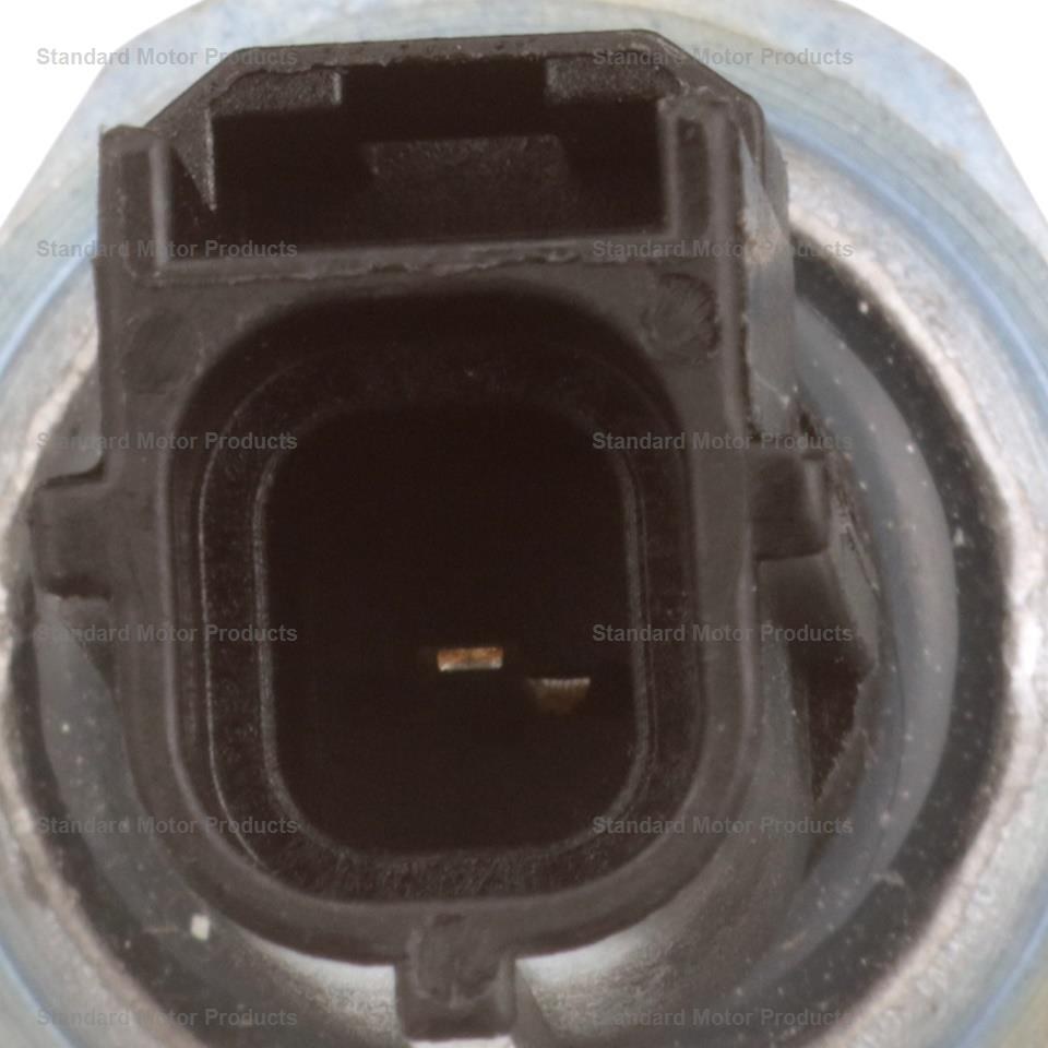 Standard Motor Products Oil Pressure Switch, 1 Male Blade Terminal, Black – PS761