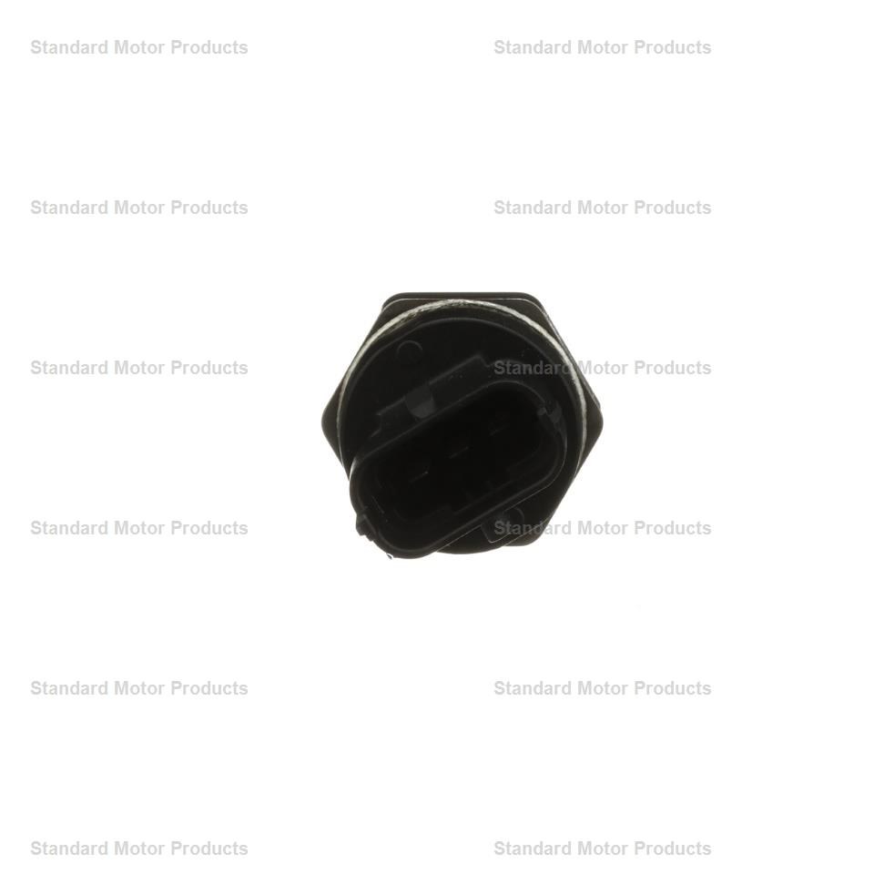 Standard Motor Products Oil Pressure Switch, 3 Male Blade Terminal – PS766