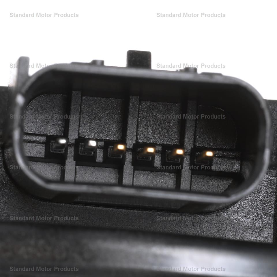 Standard Motor Products Throttle Body, 6 Blade Terminals – S20062