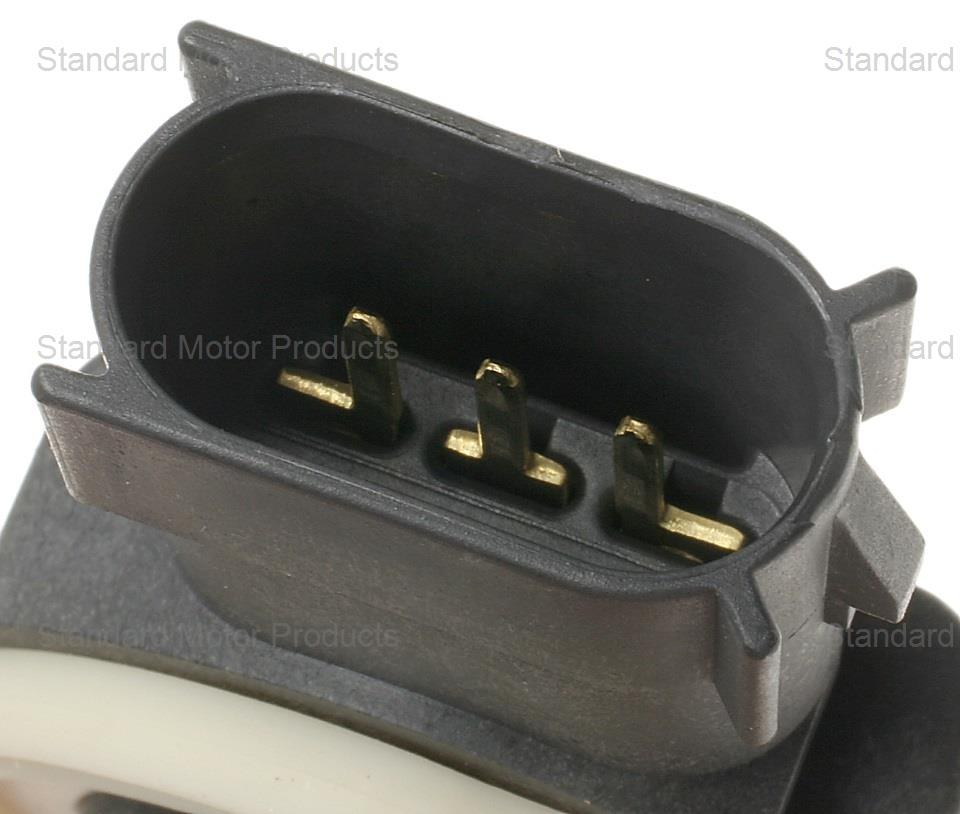 Standard Motor Products Turn Signal Light Socket, 3 Pin Male Terminals – S-775