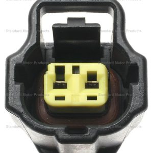 Standard Motor Products Ambient Air Temperature Sensor Connector, 2 Blade Terminals, Female, 8-1/2 Inch Harness Length, 18 Gauge – S-820