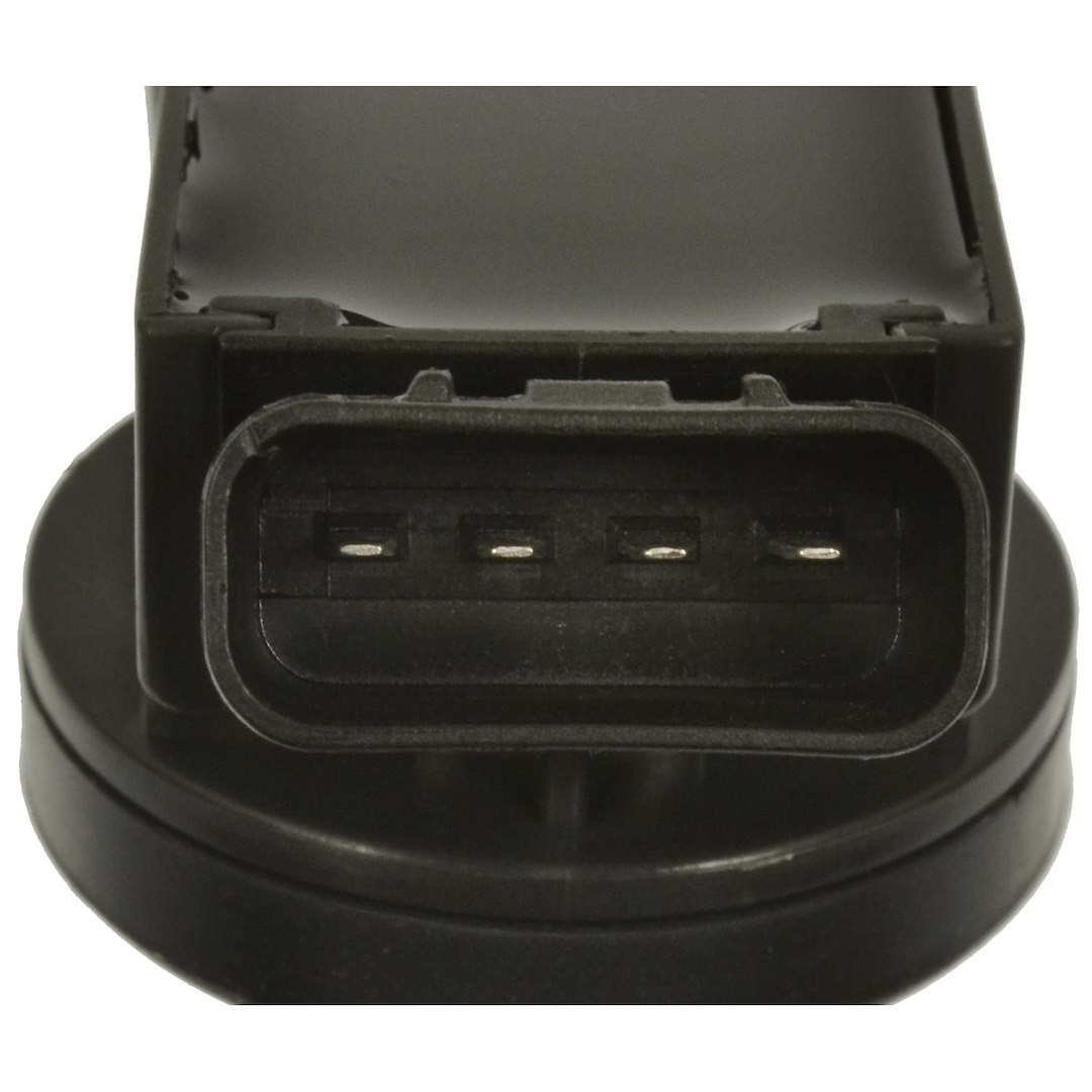 Standard Motor Products Ignition Coil, T Series, Genuine Intermotor Quality – UF267T