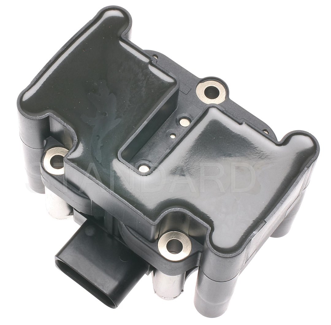 Standard Motor Products Ignition Coil, Intermotor ®, With 4 Pin Connector, Genuine Intermotor Quality – UF-277