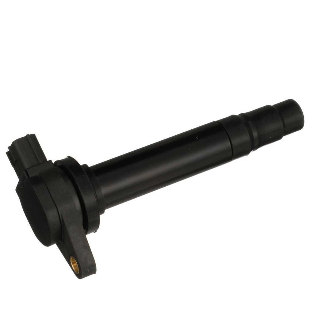 Standard Motor Products Ignition Coil, T Series, Genuine Intermotor Quality – UF326T