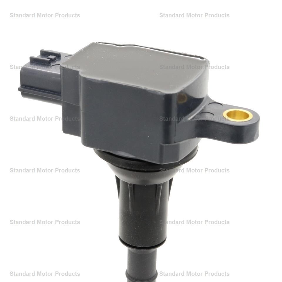 Standard Motor Products Ignition Coil, T Series, Genuine Intermotor Quality – UF351T