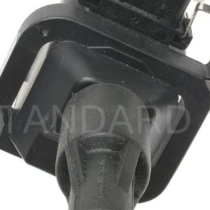 Standard Motor Products Ignition Coil, Intermotor ®, With Square Connector, Genuine Intermotor Quality – UF-354