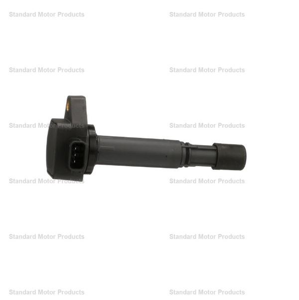 Standard Motor Products Ignition Coil, T Series, Genuine Intermotor Quality – UF400T