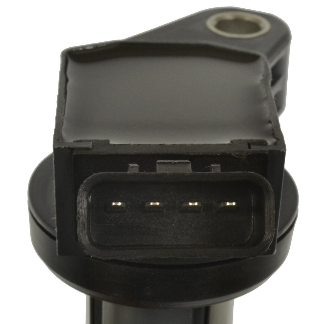 Standard Motor Products Ignition Coil, T Series, 12 Volt, Coil on Plug, Electronic Coil Type, 4 Male Blade Terminal, Female Connector, Black – UF487T