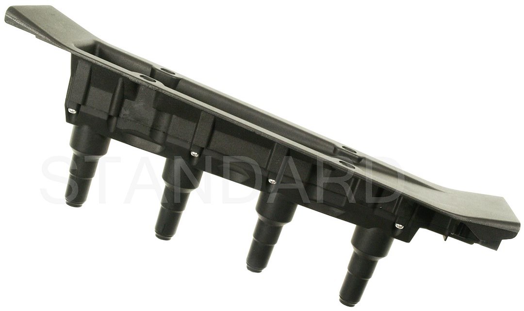 Standard Motor Products Ignition Coil, Intermotor ®, Ignition Coil and Module Assembly, Genuine Intermotor Quality – UF-577