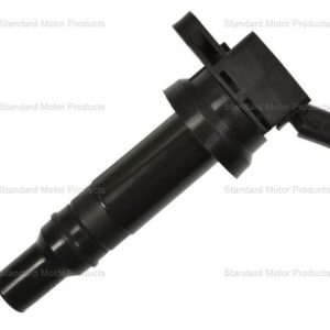 Standard Motor Products Ignition Coil, T Series, Genuine Intermotor Quality – UF652T
