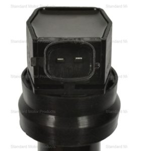 Standard Motor Products Ignition Coil, T Series, Genuine Intermotor Quality – UF652T