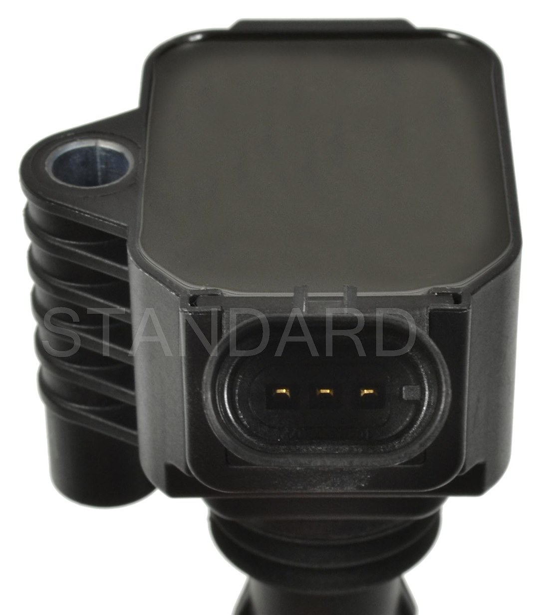 Standard Motor Products Ignition Coil, Intermotor ®, Genuine Intermotor Quality – UF-673