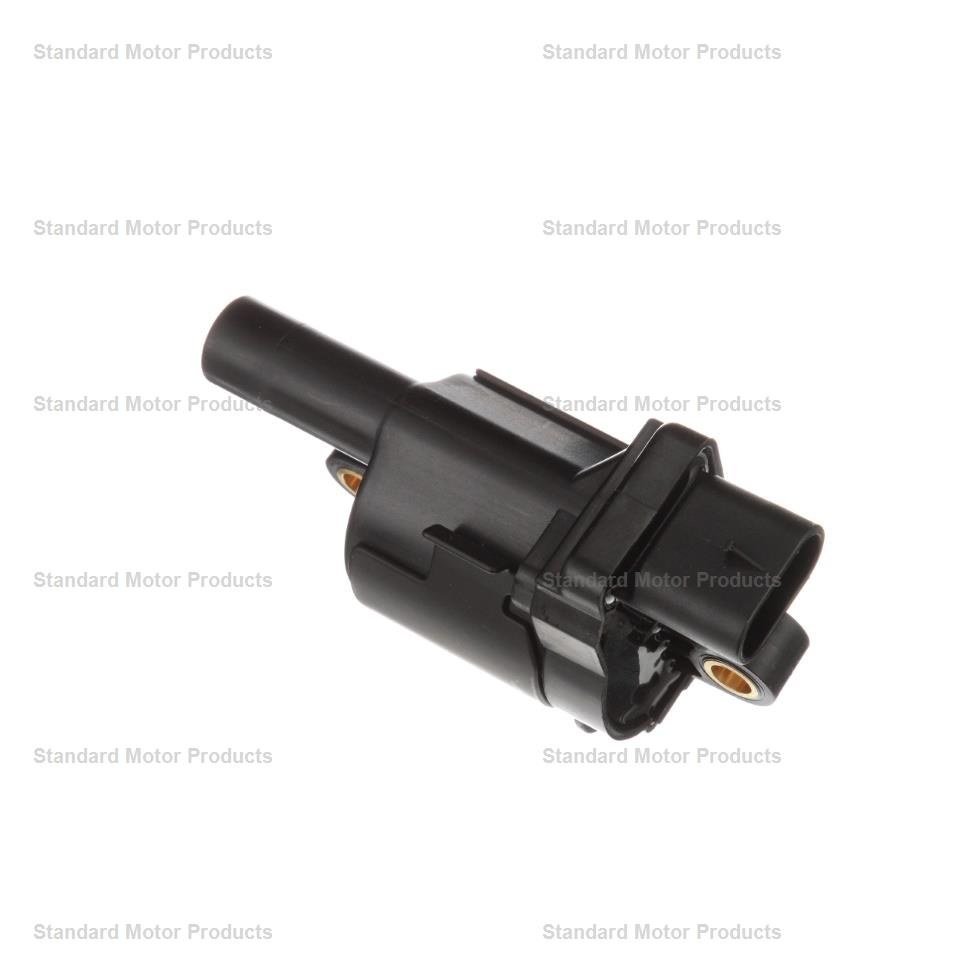Standard Motor Products Ignition Coil, 12 Volt, Electronic Coil Type, 4 Pin Terminal, With Mounting Bracket, Single – UF-742