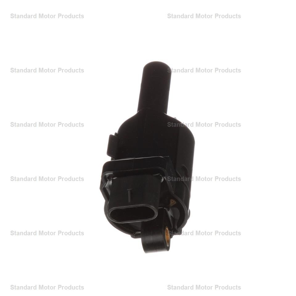 Standard Motor Products Ignition Coil, 12 Volt, Electronic Coil Type, 4 Pin Terminal, With Mounting Bracket, Single – UF-742