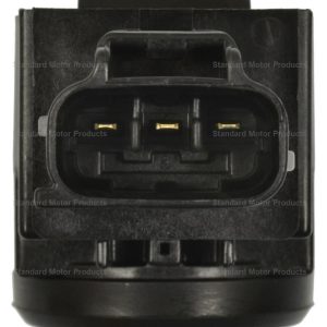 Standard Motor Products Ignition Coil, Electronic Coil Type, Black, 3 Blade Terminal, With Mounting Brackets, Single – UF814