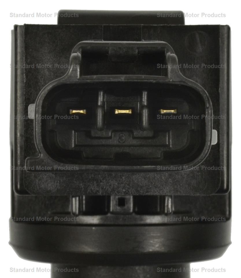 Standard Motor Products Ignition Coil, Electronic Coil Type, Black, 3 Blade Terminal, With Mounting Brackets, Single – UF814