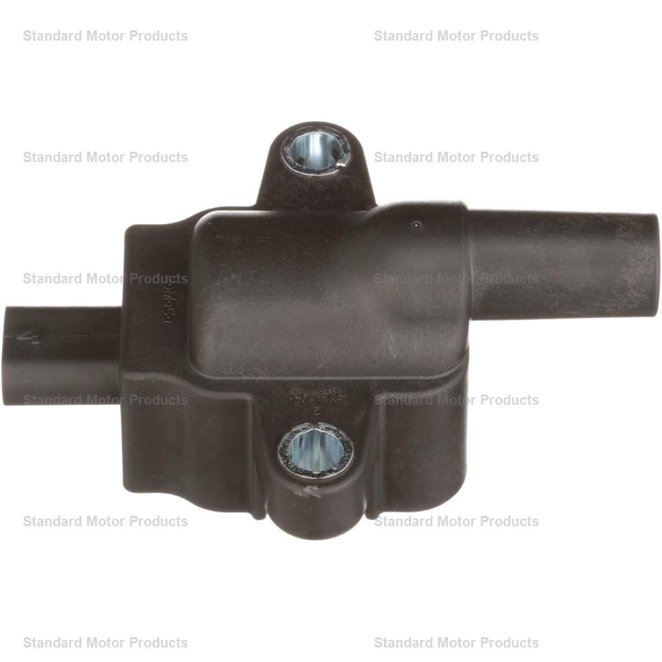 Standard Motor Products Ignition Coil, 2 Male Blade Terminal, Female Connector, 12 Volt, Single – UF893