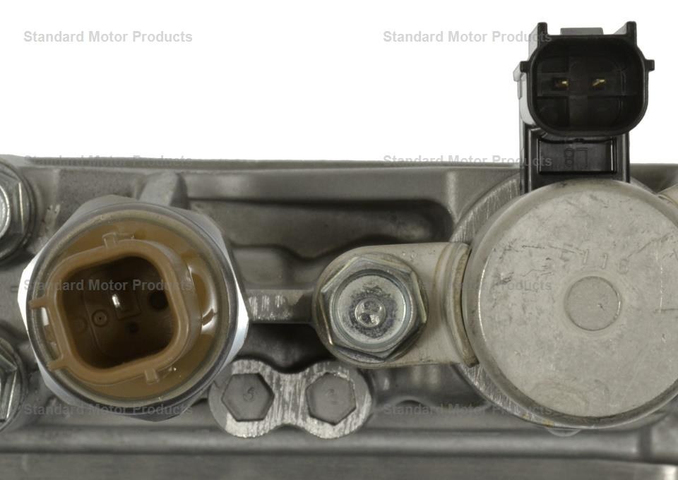 Standard Motor Products Variable Valve Timing Solenoid, 12 Volt, Bolt-On Connector, 3 Blade Terminals, Metal/ Plastic Housing – VVT282