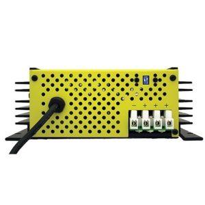 Samlex Amer Battery Charger, For 12 Volt Batteries, 3 Bank Charger, 120 Volt/ 230 Volt AC User Selectable Power Supply – SEC-1215UL