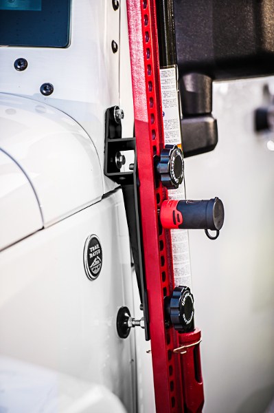 Strattec Sec Jack Mount, Hi-Lift Jack, Mounts to Driver Side, Black, Steel, Opens with Vehicle Ignition Key – 7028648