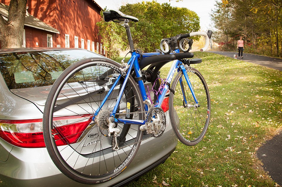 Saris Cyclin Bike Rack, Bones, Trunk/ Hatch Mount, Holds 2 Bikes, Up to 70 Pound Weight Capacity, Frame Clamp, Without Lock, Foldable, Black – 805BL
