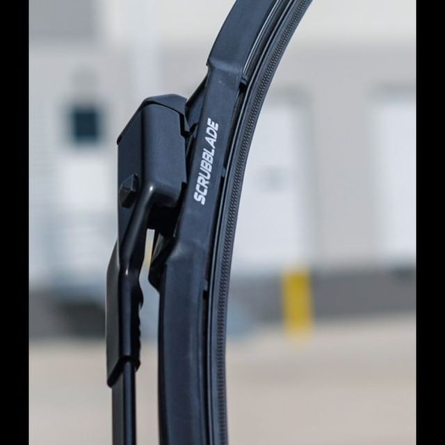 Scrubblade Windshield Wiper Blade, Black Edition, 20 Inch Length, Single Blade, Without Spoiler, Standard, Ceramic Coated Silicone Blade – PB2000