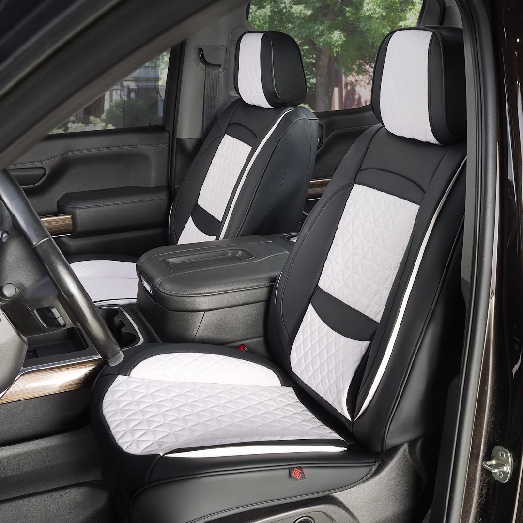 Seat Cvr Sol Seat Cover, Luxury, Bucket with Adjustable Headrests, Diamond Perforation Design, Leather with Memory Foam, Black/ White – FFFBW