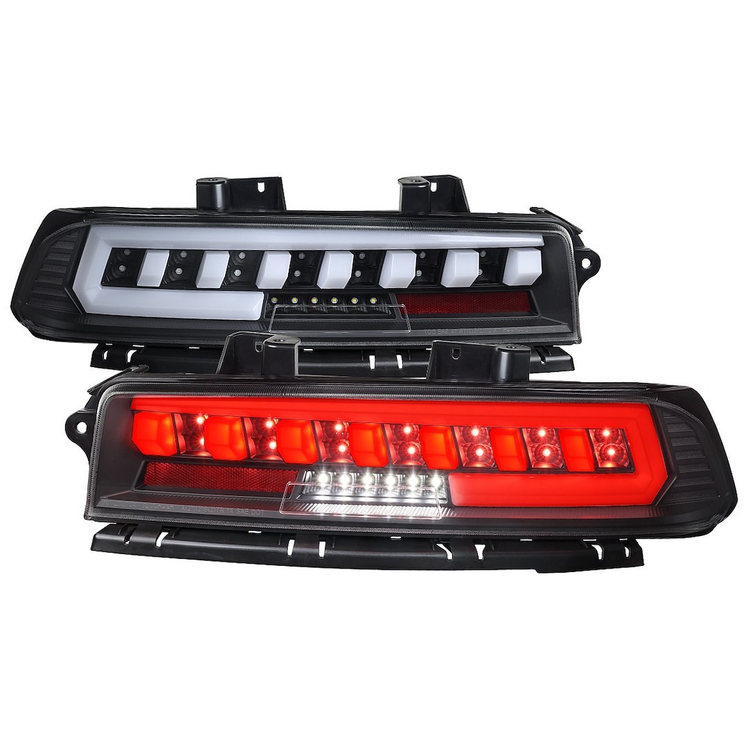 Spec-D Tunin Tail Light Assembly, Clear Lens with Reflex Reflector, Black ABS Plastic Housing, LED Bulb – LT-CMR14JMLED-SQ-TM