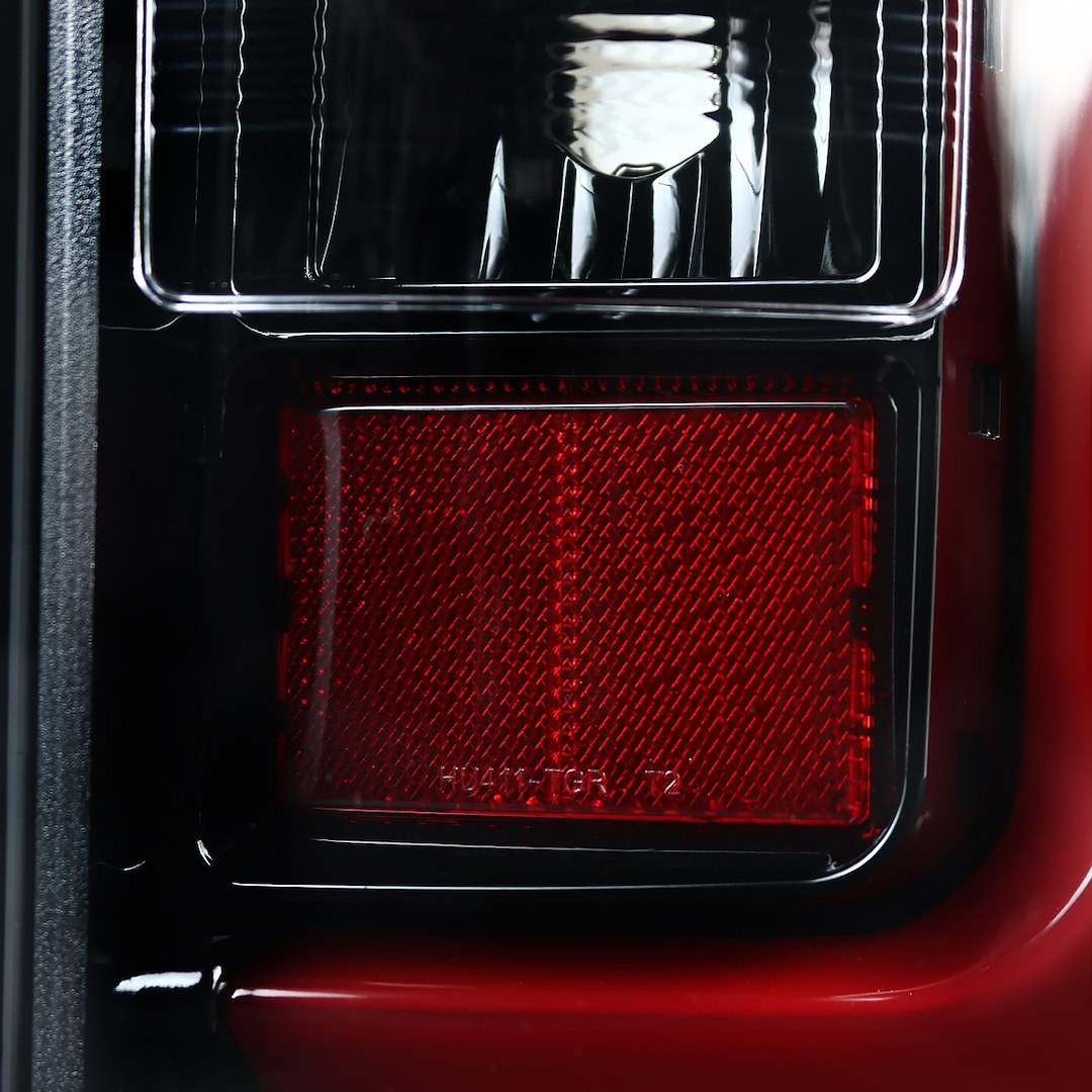 Spec-D Tunin Tail Light Assembly, LED, Clear Lens, Jet Black Housing, Red Bulb, Set of 2, Bulbs Not Included for Reverse Lights – LT-SIE14BKLED-TM