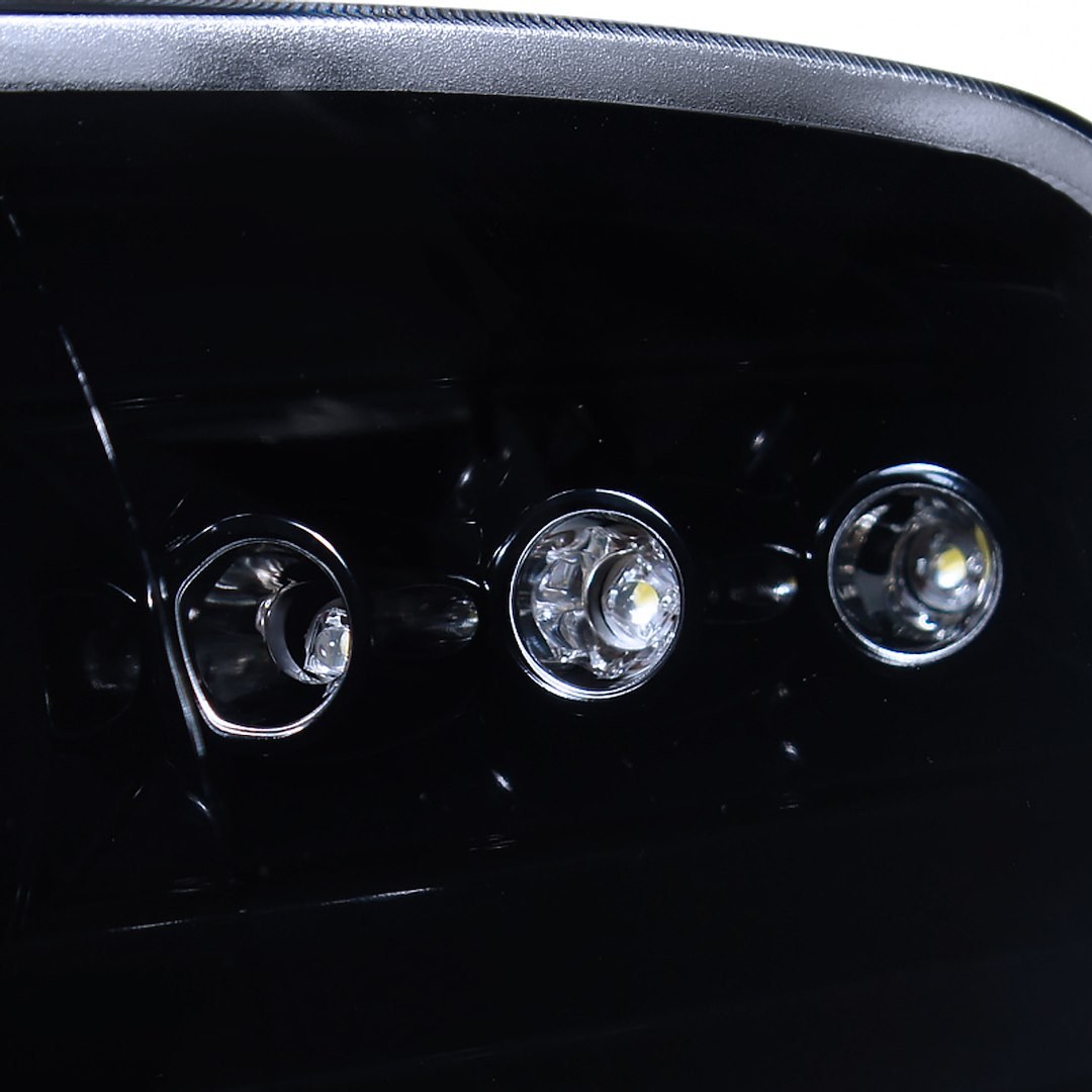 Spec-D Tunin Headlight Assembly, Halogen Bulb, Dual Halo Projector Headlights with LED Accent Light, H1 High/ Low Beam Bulb – 2LHP-RAM09G-TM