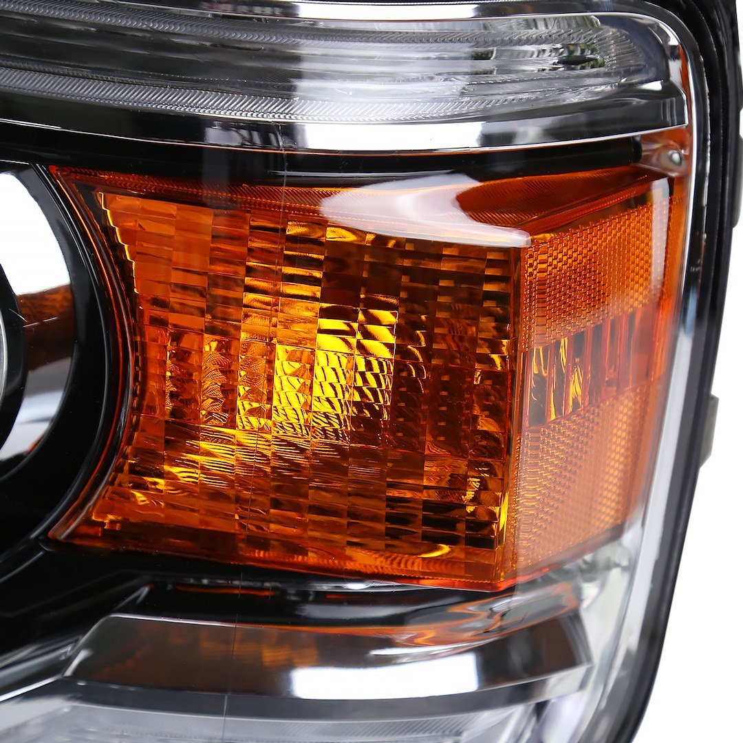 Spec-D Tunin Headlight Assembly, Projector Headlights with LED Light Strip, Clear Lens, Chrome Housing, DOT/ SAE Approved – 2LHP-SIE14-DRL-GO