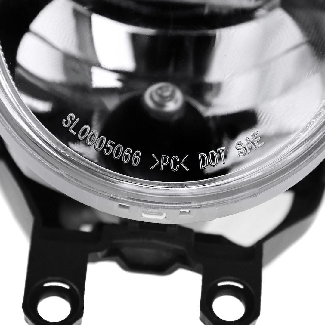 Spec-D Tunin Driving/ Fog Light, Halogen Bulb, 55 Watts/ 12 Volt H11 Bulbs, Clear Polycarbonate Lens, Chrome ABS Plastic Housing – LF-RAV419COEM-HZ