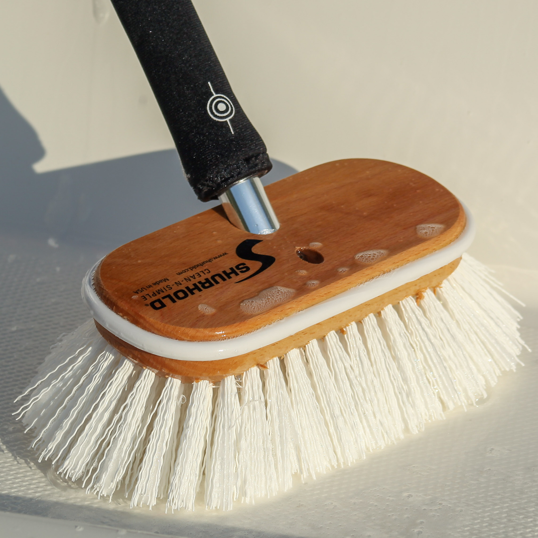 Shurhold Ind Scrub Brush, Classic, Use on Teak/ Below the Water Line and Other Tough Surfaces, 6 Inch Stiff Deck Brush, Polypropylene Bristle – 950